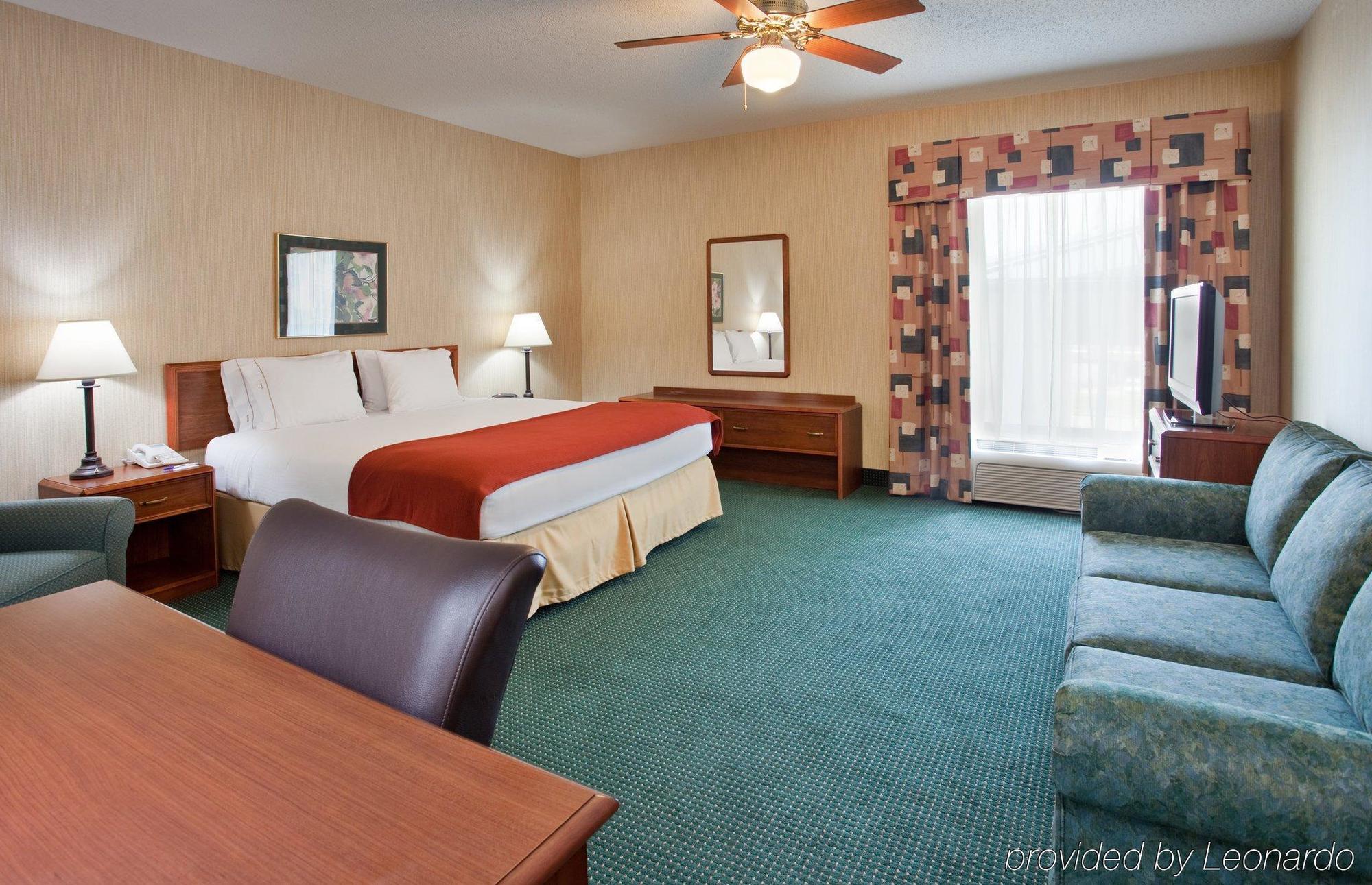 Baymont By Wyndham West Plains Otel Oda fotoğraf