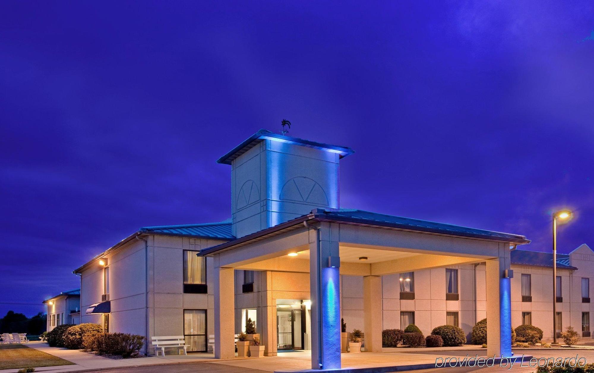Baymont By Wyndham West Plains Otel Dış mekan fotoğraf